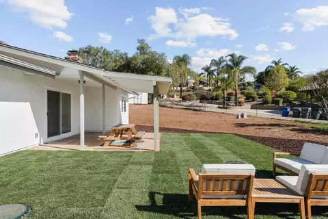 2142 Lemon Ave, Escondido, CA 92029 photo 27