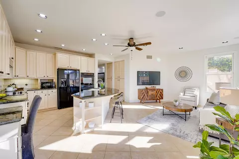 1343 Caminito Balada, La Jolla, CA 92037 photo 12