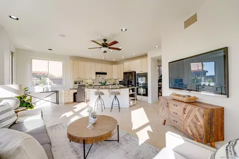 1343 Caminito Balada, La Jolla, CA 92037 photo 11
