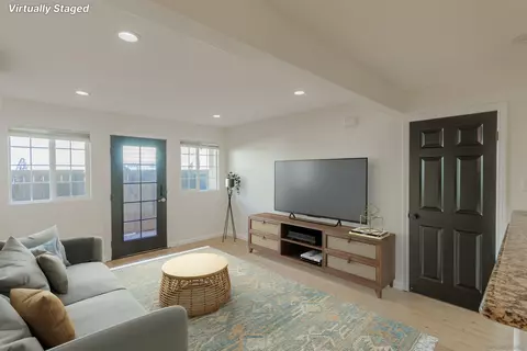 5252 Balboa Arms Dr #108, San Diego, CA 92117