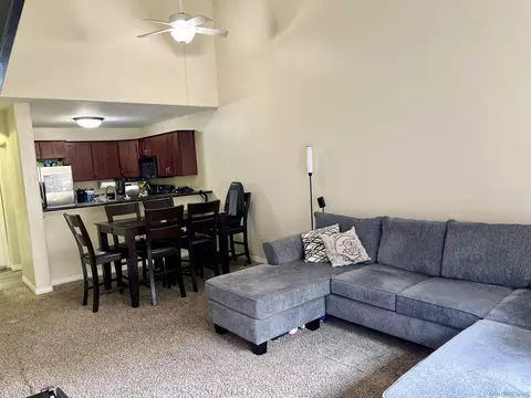 4540 60th St #311, San Diego, CA 92115