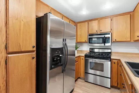 2031 Lakeridge Cir #101, Chula Vista, CA 91913 photo 8