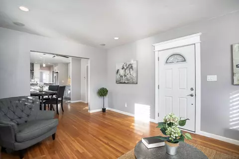 8664 Washington Ave, La Mesa, CA 91942 photo 3