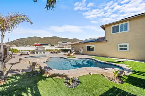 35778 Esperia Way, Fallbrook, CA 92028 photo 3