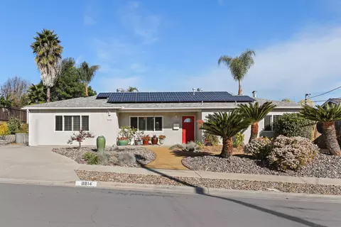 8814 Prestwick Way, Santee, CA 92071