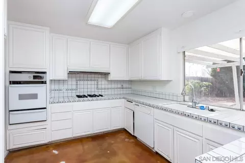 921 Summerfield Pl, Escondido, CA 92027 photo 11