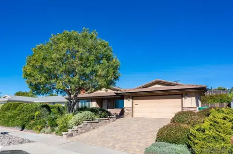 7031 Jackson Dr, San Diego, CA 92119
