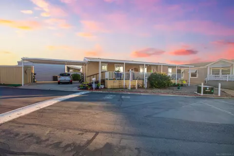 2280 E Valley Pkwy #SPC 145, Escondido, CA 92027