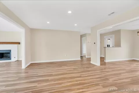 9357 Burning Tree Way, Santee, CA 92071 photo 6
