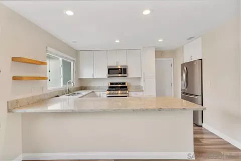 9357 Burning Tree Way, Santee, CA 92071 photo 18