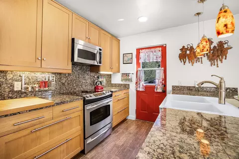 Kitchen - 34648 Navajo Rd, Julian, CA 92036 photo 2 of 4