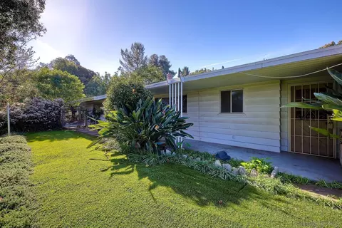 16414 Martincoit Rd, Poway, CA 92064 photo 3