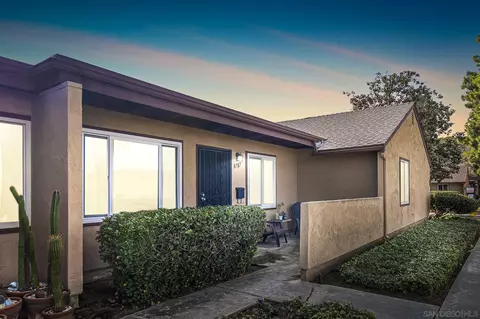 8787 Wahl St, Santee, CA 92071