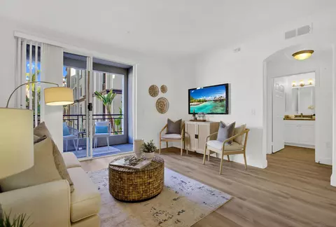 9263 Regents Rd #B205, La Jolla, CA 92037 photo 4