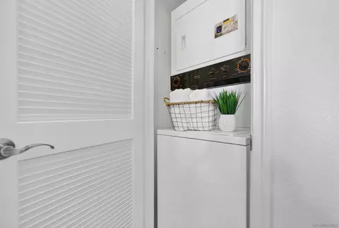 9263 Regents Rd #B205, La Jolla, CA 92037 photo 26