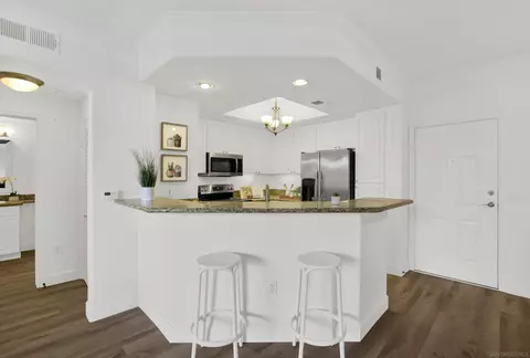 9263 Regents Rd #B205, La Jolla, CA 92037 photo 10