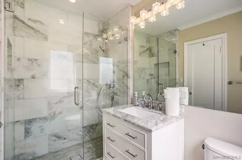 7661 Hillside Dr, La Jolla, CA 92037 photo 10