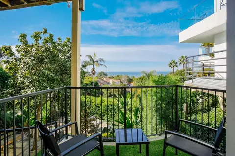7661 Hillside Dr, La Jolla, CA 92037 photo 17