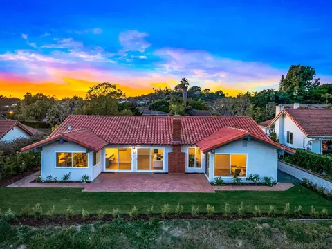 332 Santa Helena, Solana Beach, CA 92075 photo 2