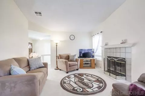 8401 Sleepy Way, El Cajon, CA 92021 photo 3