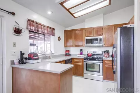 8401 Sleepy Way, El Cajon, CA 92021 photo 12