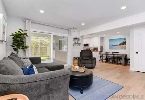 1119 Woodlake Dr, Cardiff By The Sea, CA 92007
