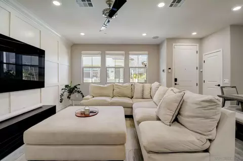 1206 Delpy View Pt, Vista, CA 92084 photo 8