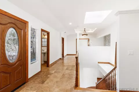 Entry Way - 15918 Lime Grove Rd, Poway, CA 92064 photo 2 of 7