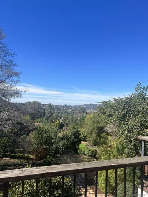 View/Area - 15918 Lime Grove Rd, Poway, CA 92064 photo 1 of 3