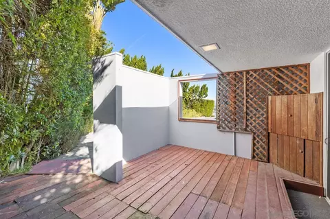 2422 Via Siena, La Jolla, CA 92037 photo 21