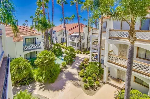9424 Twin Trails Dr #204, San Diego, CA 92129