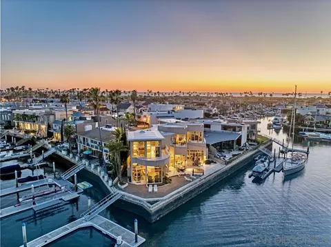 View/Area - 13 Green Turtle Rd, Coronado, CA 92118 photo 2 of 6