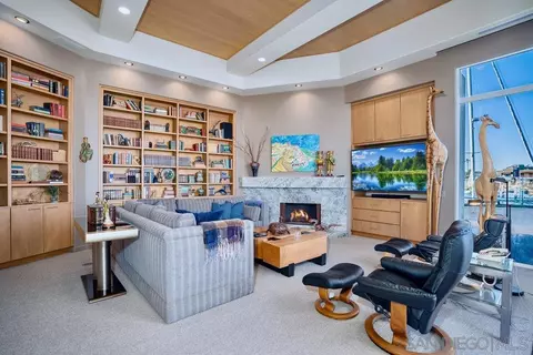 Living - 13 Green Turtle Rd, Coronado, CA 92118 photo 7 of 10