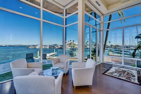 Living - 13 Green Turtle Rd, Coronado, CA 92118 photo 3 of 10