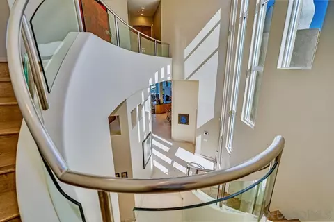 Entry Way - 13 Green Turtle Rd, Coronado, CA 92118 photo 2 of 3
