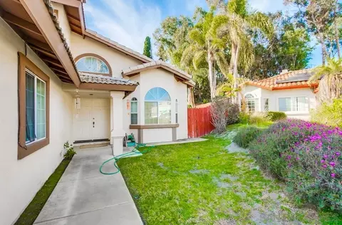 326 Carlson Ct, Vista, CA 92083 photo 3