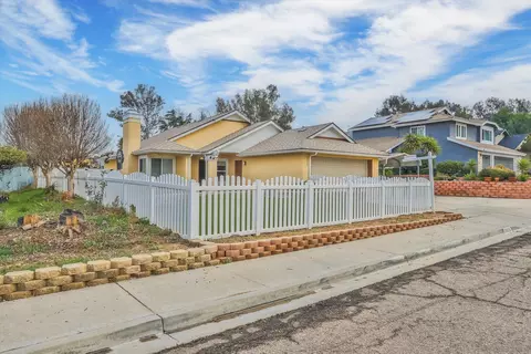 9038 Berkwood Dr, Spring Valley, CA 91977