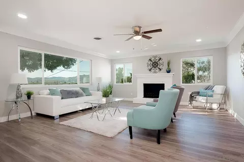 9529 Prospect Ave, Lakeside, CA 92040