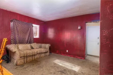 348 Roosevelt St, Coalinga, CA 93210 photo 3