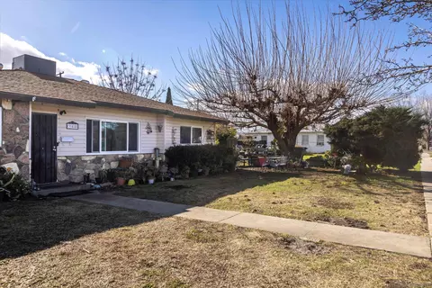 348 Roosevelt St, Coalinga, CA 93210 photo 17