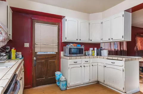 348 Roosevelt St, Coalinga, CA 93210 photo 8