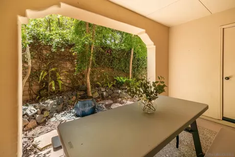 Exterior - 1303 Caminito Floreo, La Jolla, CA 92037 photo 4 of 7