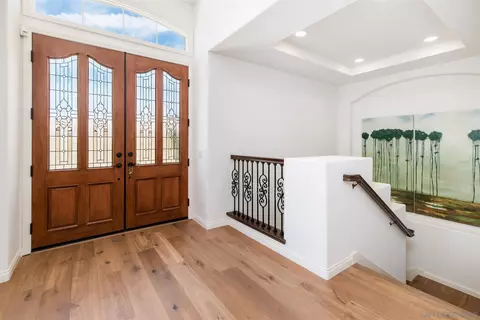Entry Way - 1303 Caminito Floreo, La Jolla, CA 92037 photo 1 of 1