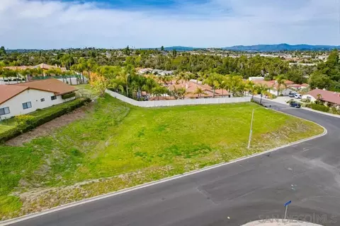 1547 Via Christina #000, Vista, CA 92084