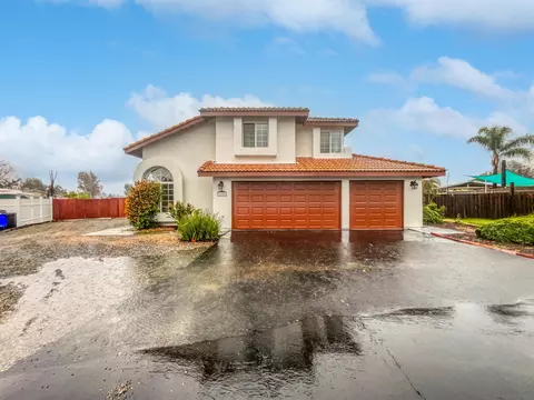 1250 Anna Rose Ln, Ramona, CA 92065