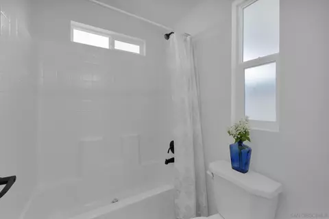 Bath - 751 E Bradley #43, El Cajon, CA 92021 photo 2 of 3