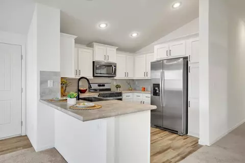 Kitchen - 751 E Bradley #43, El Cajon, CA 92021 photo 3 of 5