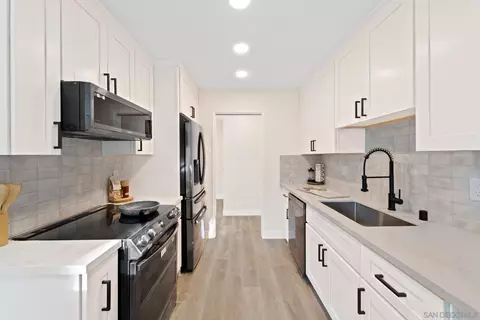 8633 Lake Murray Blvd UNIT 6, San Diego, CA 92119
