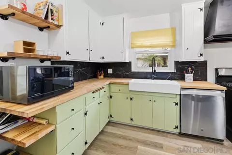 6839 Carthage, San Diego, CA 92120