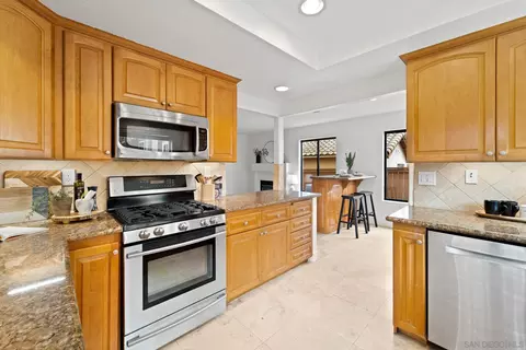 8573 Paseo Del Sol, Santee, CA 92071 photo 17